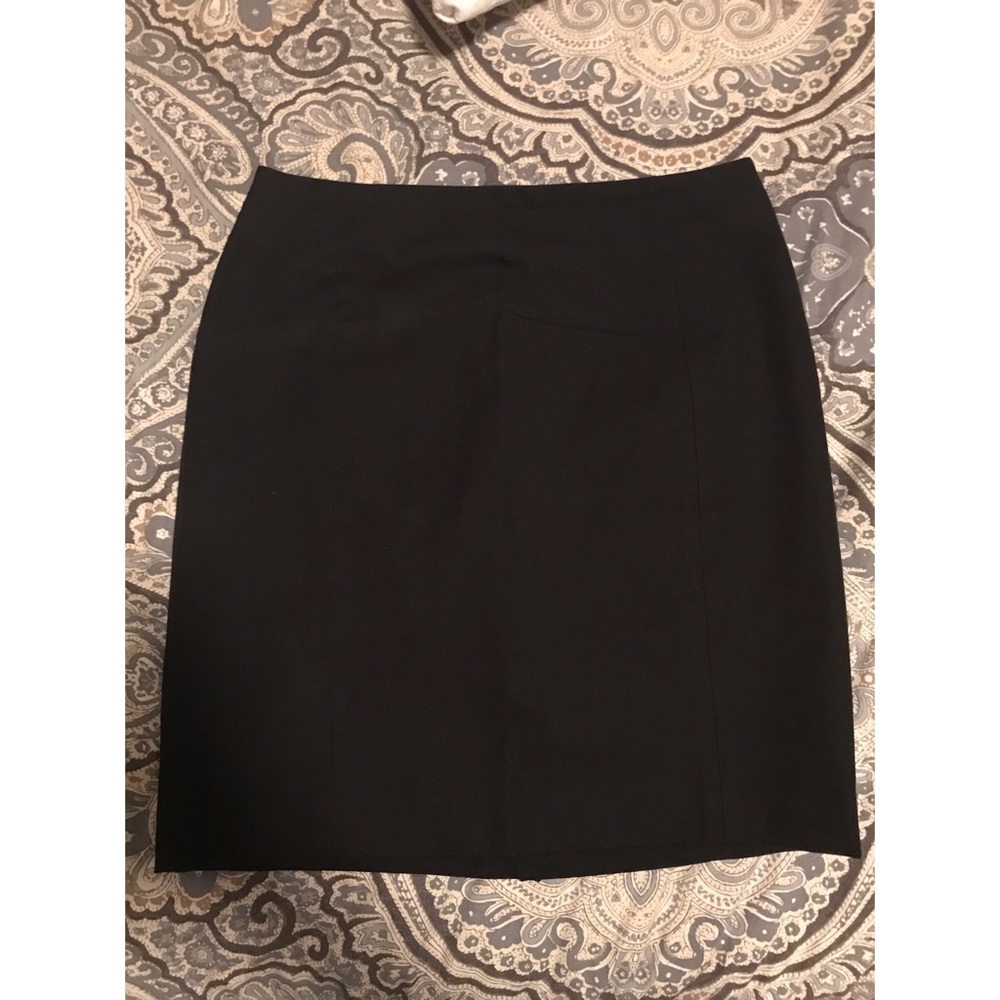 Banana Republic Black Pencil Skirt NWOT